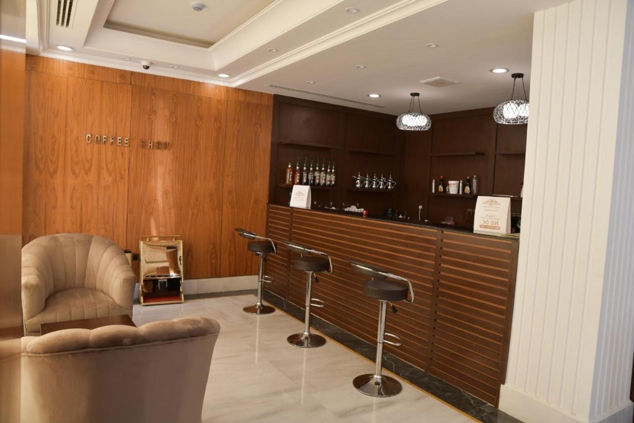 Crown * Riyadh