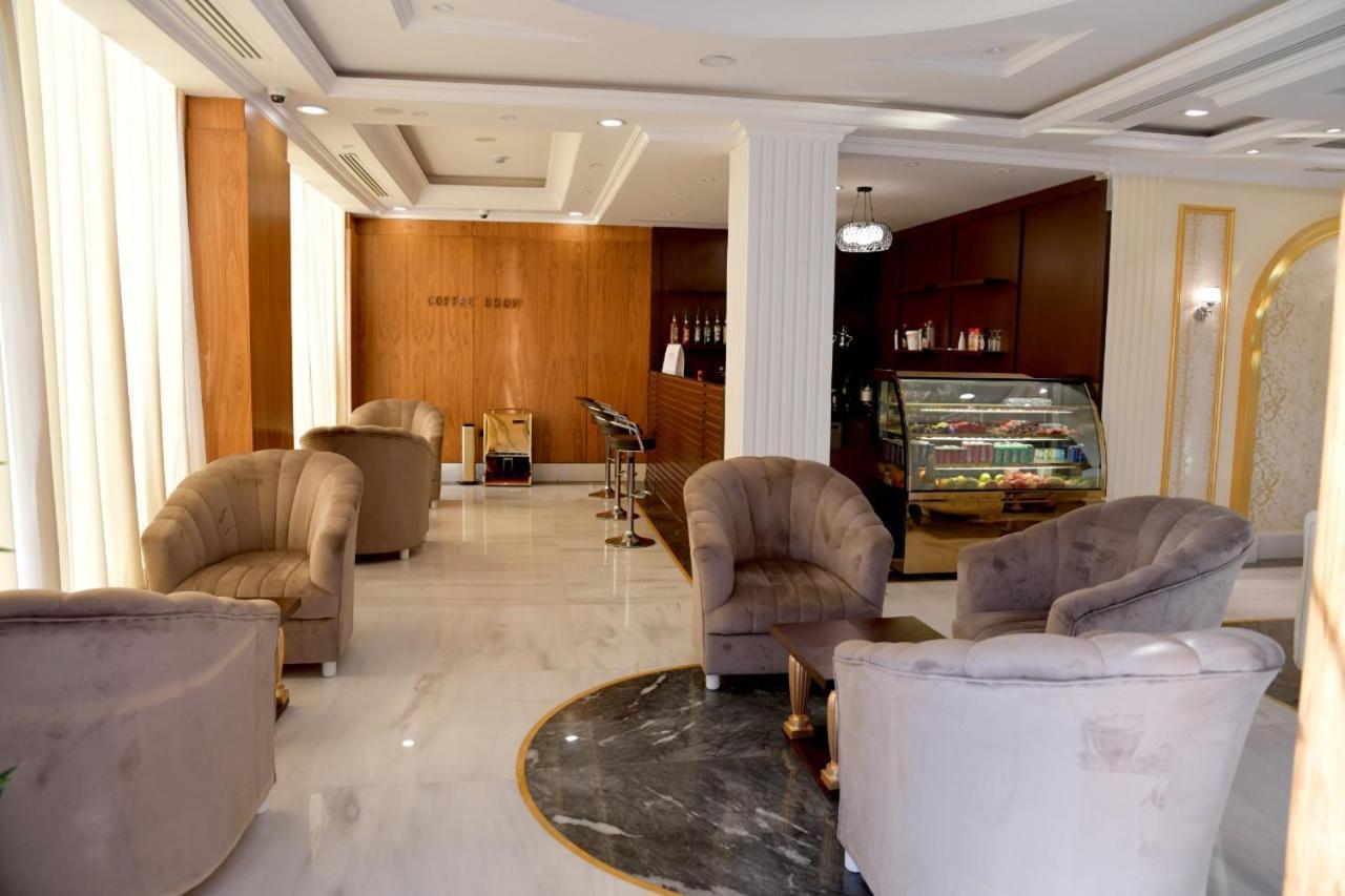 Crown * Riyadh
